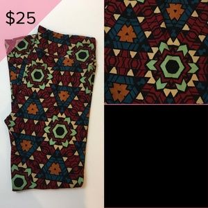 NWT Lularoe Leggings in TC